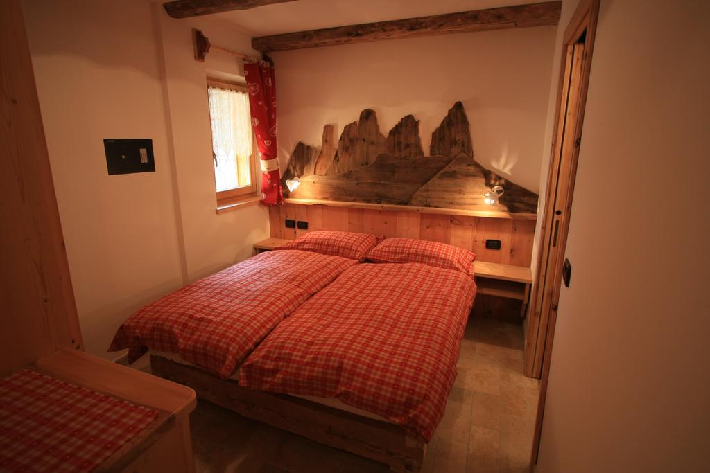 Chalet Pian Campitello di Fassa Eksteriør billede