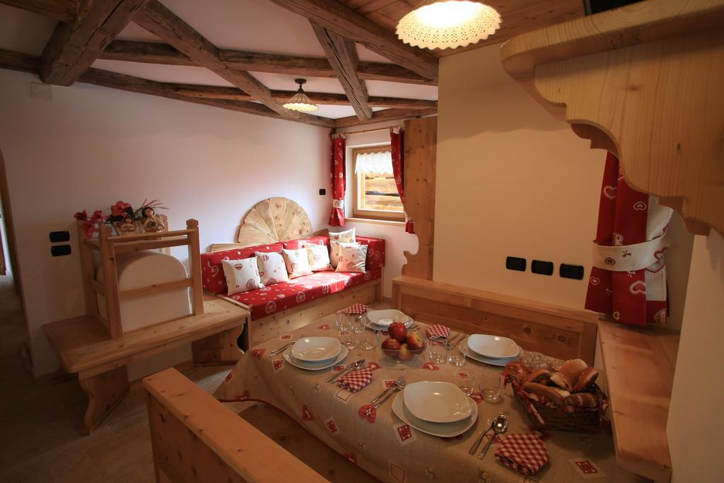 Chalet Pian Campitello di Fassa Værelse billede